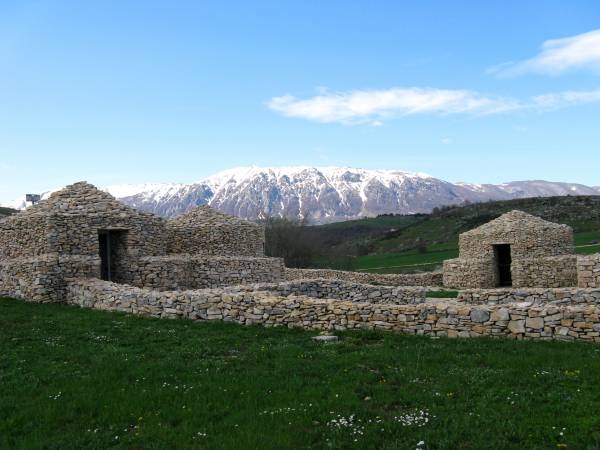 Abbateggio, villaggio paleolitico Valle Giumentina