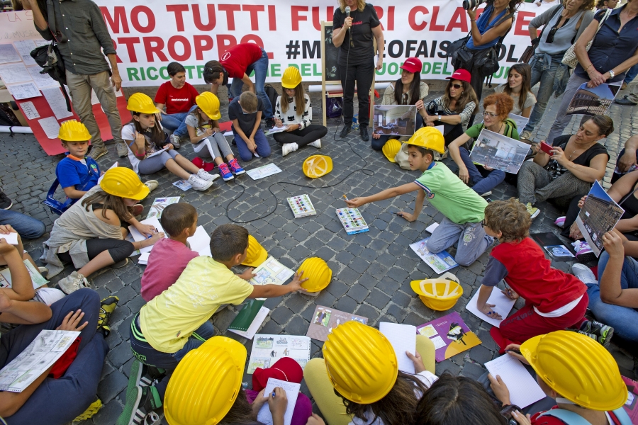 ACTIONAID_flash mob Montecitorio_004