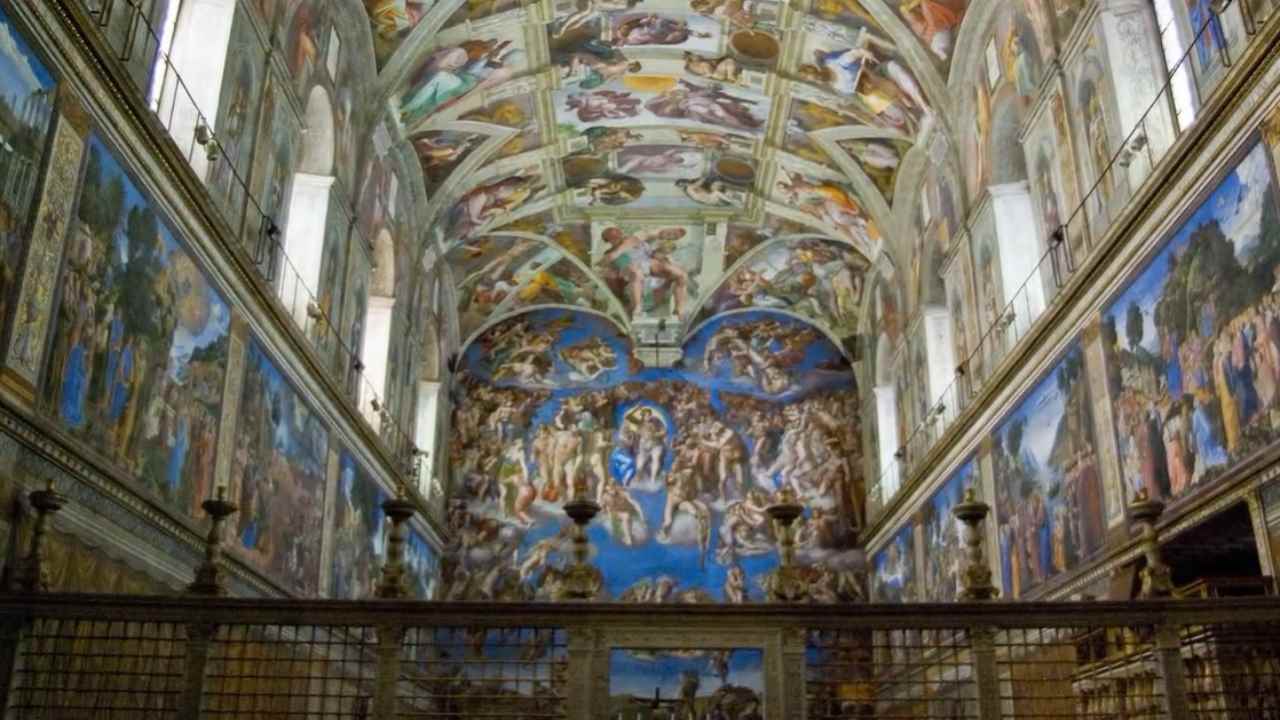 Alcuni affreschi presenti nella Cappella Sistina - aquilatv.it - 20250930