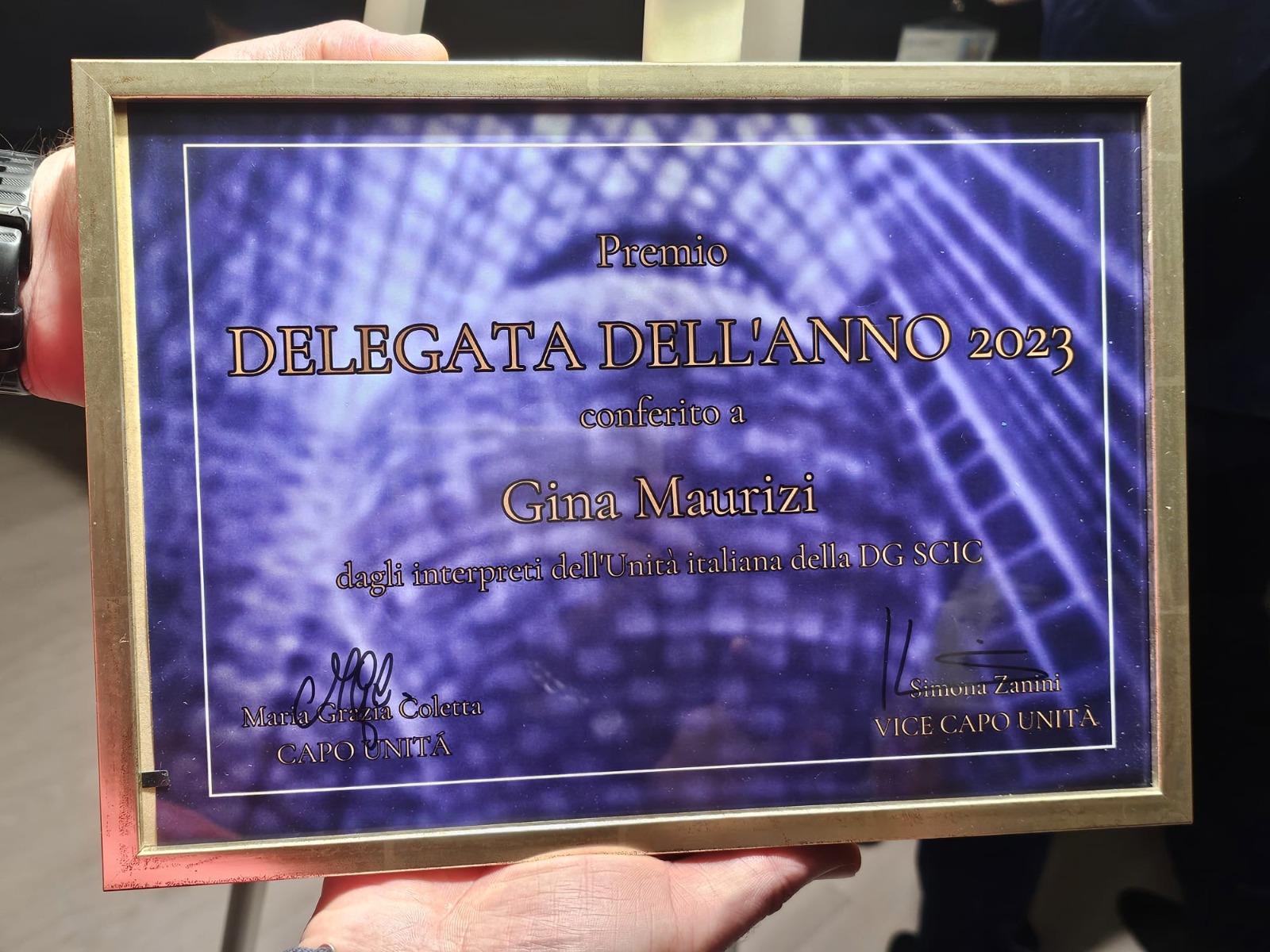 E’ AQUILANA “LA DELEGATA DELL’ANNO 2023” DAGLI INTERPRETI ITALIANI A BRUXELLES