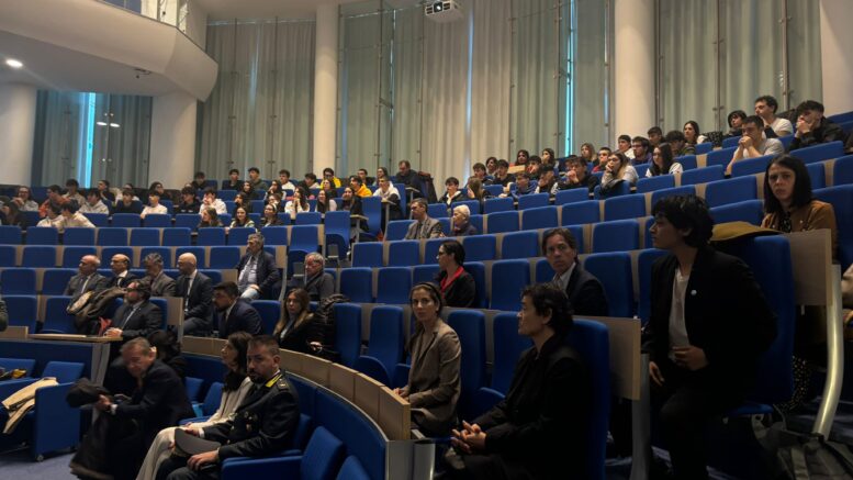 Onde gravitazionali e astronomia multi-messaggera alla Lectio magistralis del GSSI