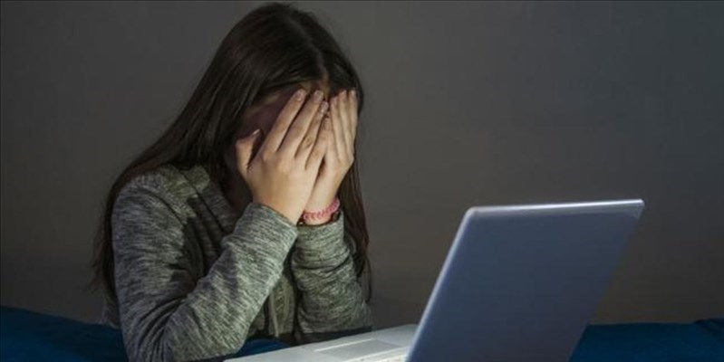 Cyberbullismo, ansia sociale e depressione e tra i ragazzi di 11 e 13 anni