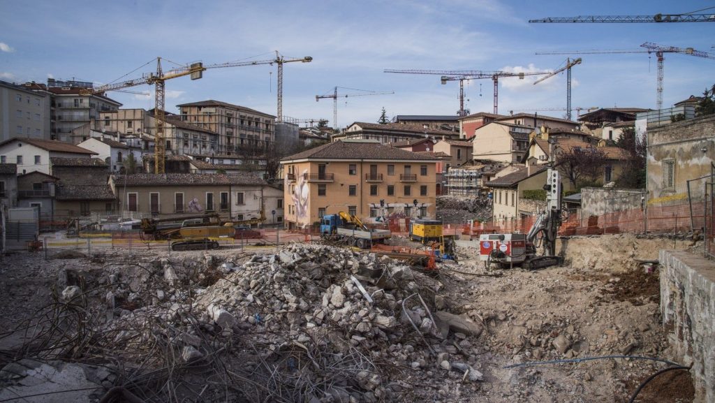 RICOSTRUZIONE DEI CENTRI STORICI, A L’AQUILA IL MINISTRO MUSUMECI
