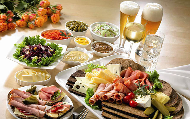 Formazione, all’Aquila parte corso gratuito per abilitazione alla somministrazione di alimenti e bevande