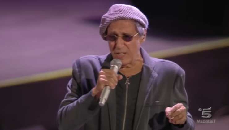 Adriano Celentano in un Live del 2012 - aquilatv.it - 20251002