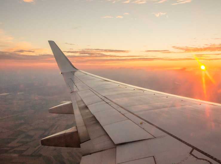 Aereo dirottato allarme durante il volo - Aquilatv.it (Fonte foto Canva)