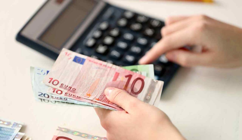 Bonus dolcezza da 2580 euro - Acquilatv.it (Fonte foto Canva)