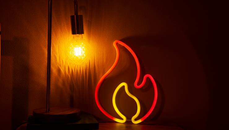 Come dimezzare le bollette di luce e gas - aquilatv.it - 20251014