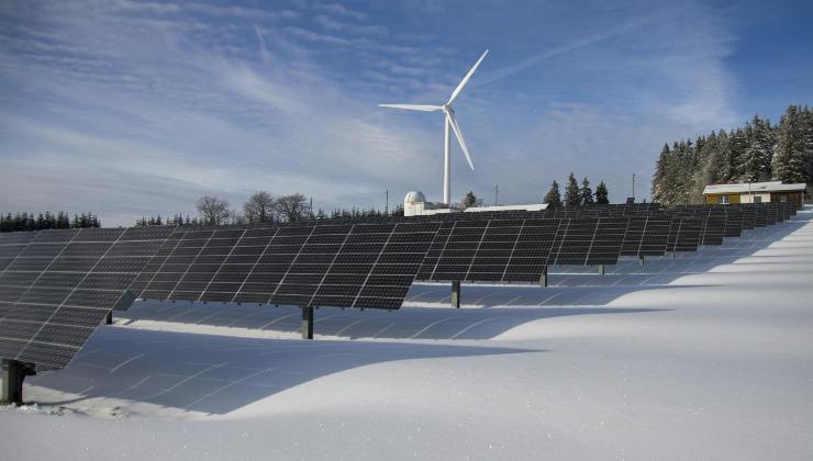 Energia solare, come produrla e ridurre la bolletta - aquilatv.it - 20251021