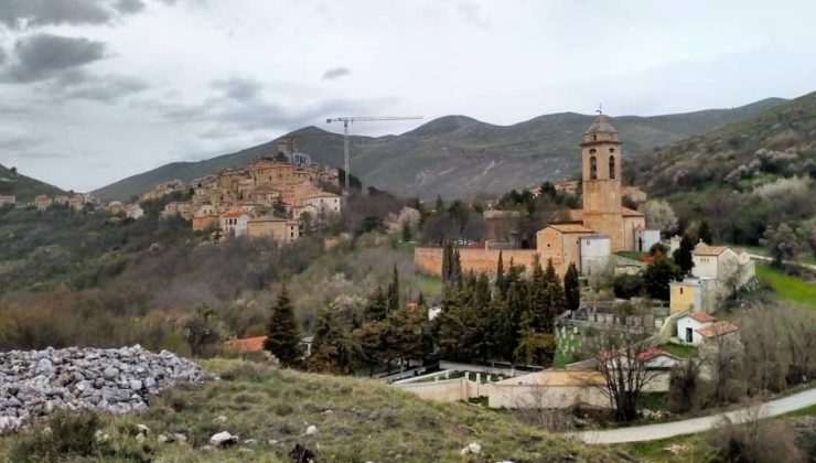 Il borgo abruzzese da visitare in autunno - aquilatv.it - 20251023