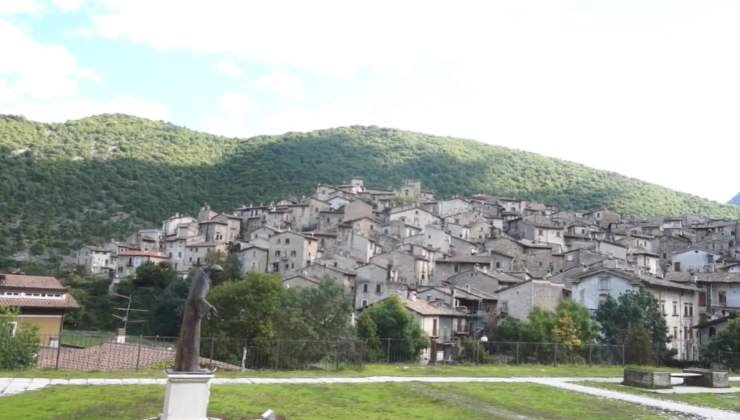 Il borgo abruzzese più bello - aquilatv.it - 20251001