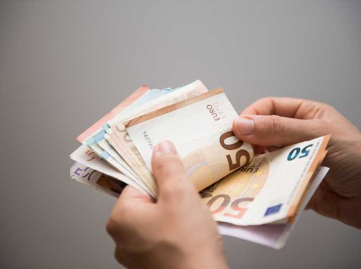 Poste Italiane fa lievitare i tuoi soldi - Aquilatv.it (Fonte foto Canva)