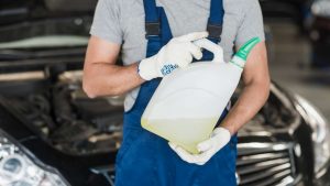 Quale liquido controllare sempre nell'auto - aquilatv.it - 20251020