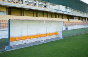 panchina allo stadio