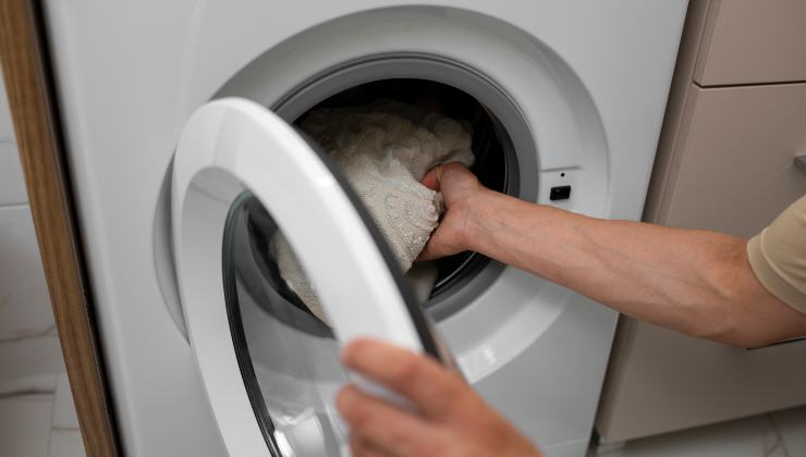 Il segreto per fare la lavatrice e risparmiare sui consumi di energia - aquilatv.it - 20251103