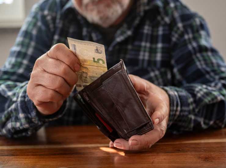 Pensioni pessima decisione del Governo - Aquilatv.it (Fonte foto Canva)